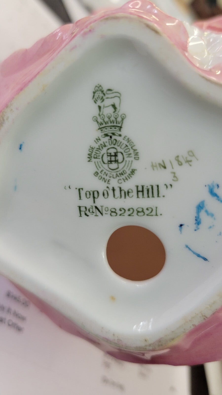 TOP O’THE HILL- HN 1849 - Vintage Royal Doulton Figurine - Retired