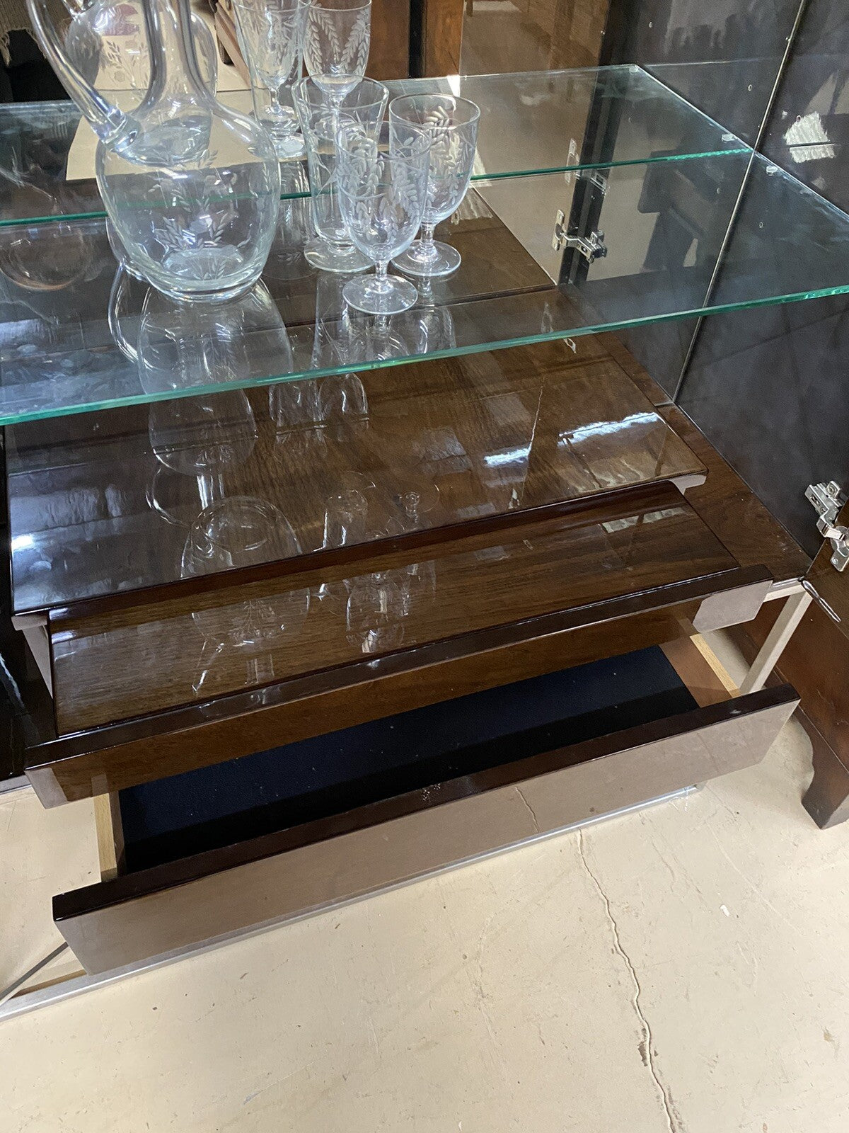 5th AVENUE BY MALERBA ITALIAN LACQUERED MAHOGANY LIQUOR DISPLAY CABINET BAR