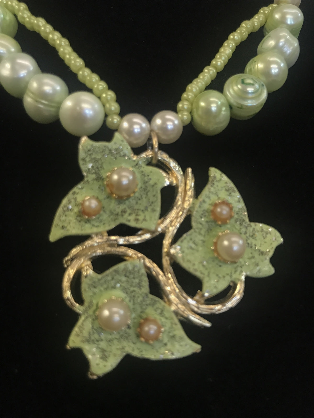 Vintage Genuine Green Freshwater Pearl Necklace with 3 Leaf Enamel Pendant