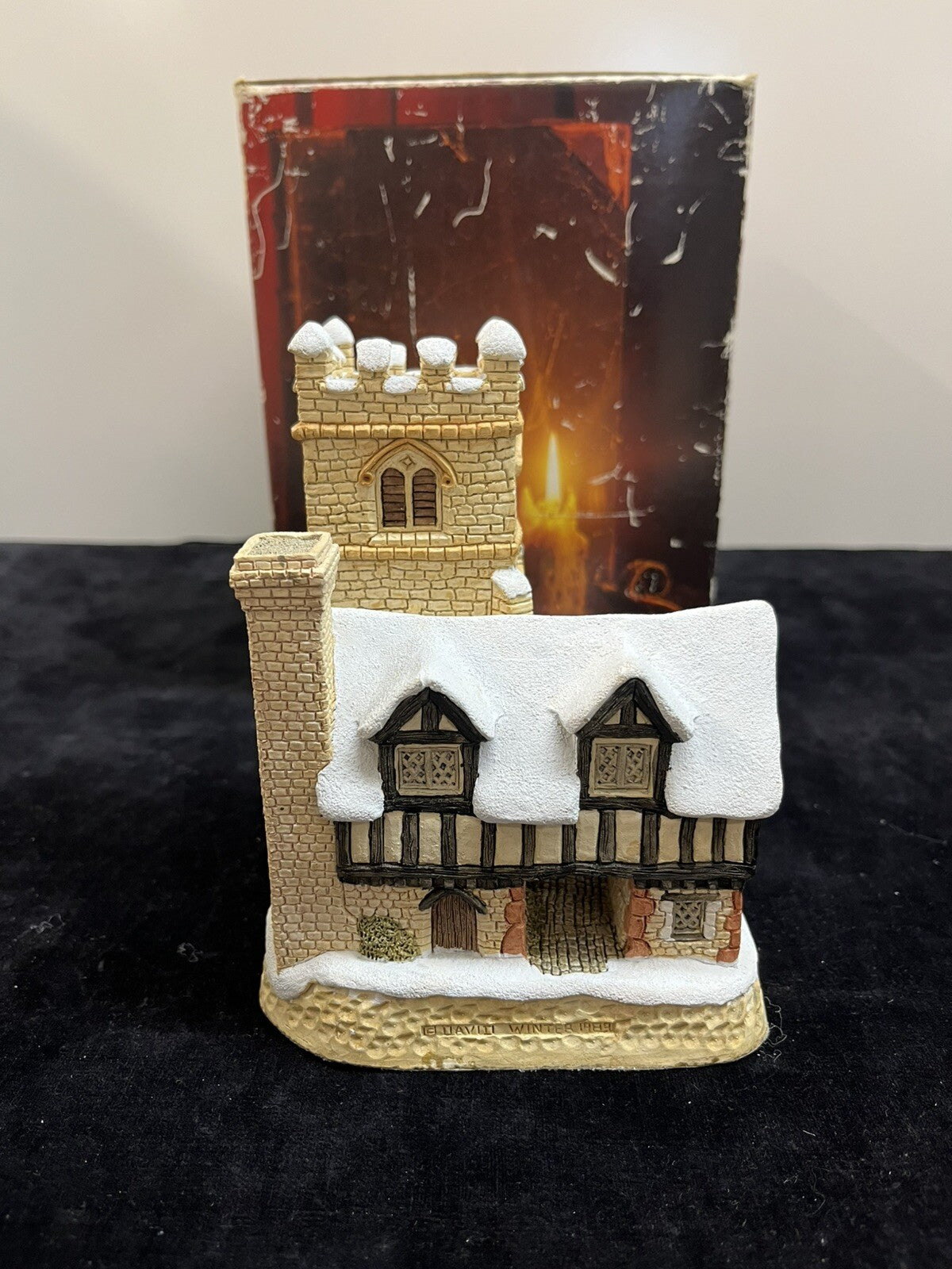 Vintage David Winter Cottage, A Christmas Carol, w/ box, 1989,