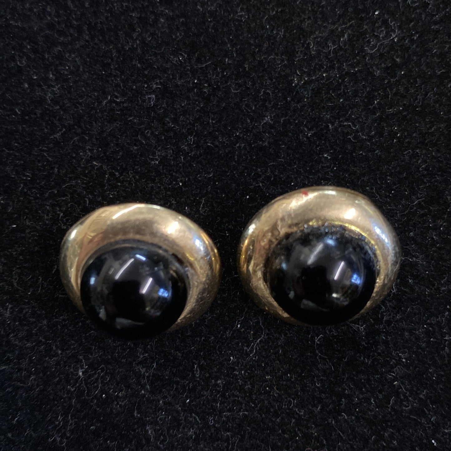 14K Stud Button Earrings w/ Black Onyx Center 4.3g CB25