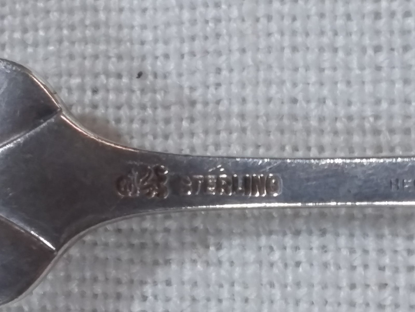 Whiting "Colonial" Oyster Fork Sterling Silver 5.75'' "Mono MDOC"  19.1g