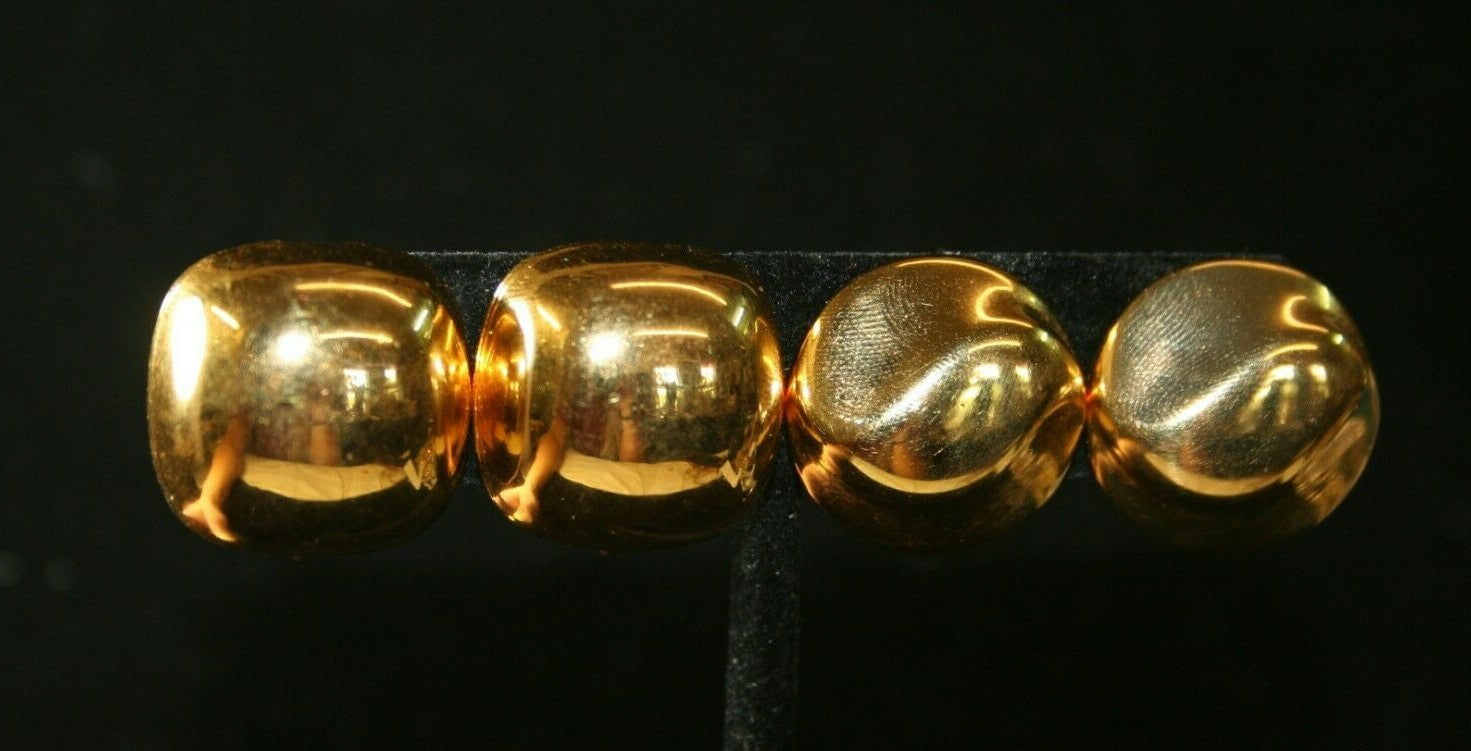 ab77d9c4-566d-4e0b-b0c0-62e810adb69d