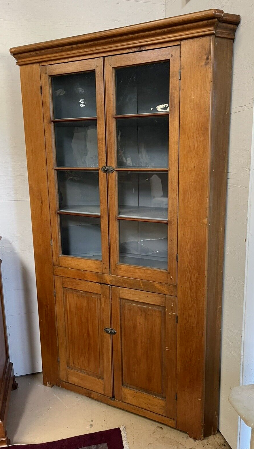 AMERICAN FEDERAL PINE & MAPLE CORNER CUPBOARD 81.5" High