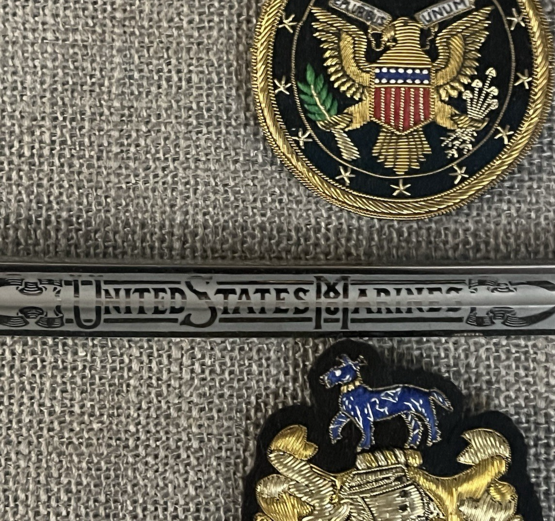 Marine Officer NCO Mameluke Sword & Scabbard 4 Patches Navy Badge in Shadow Box