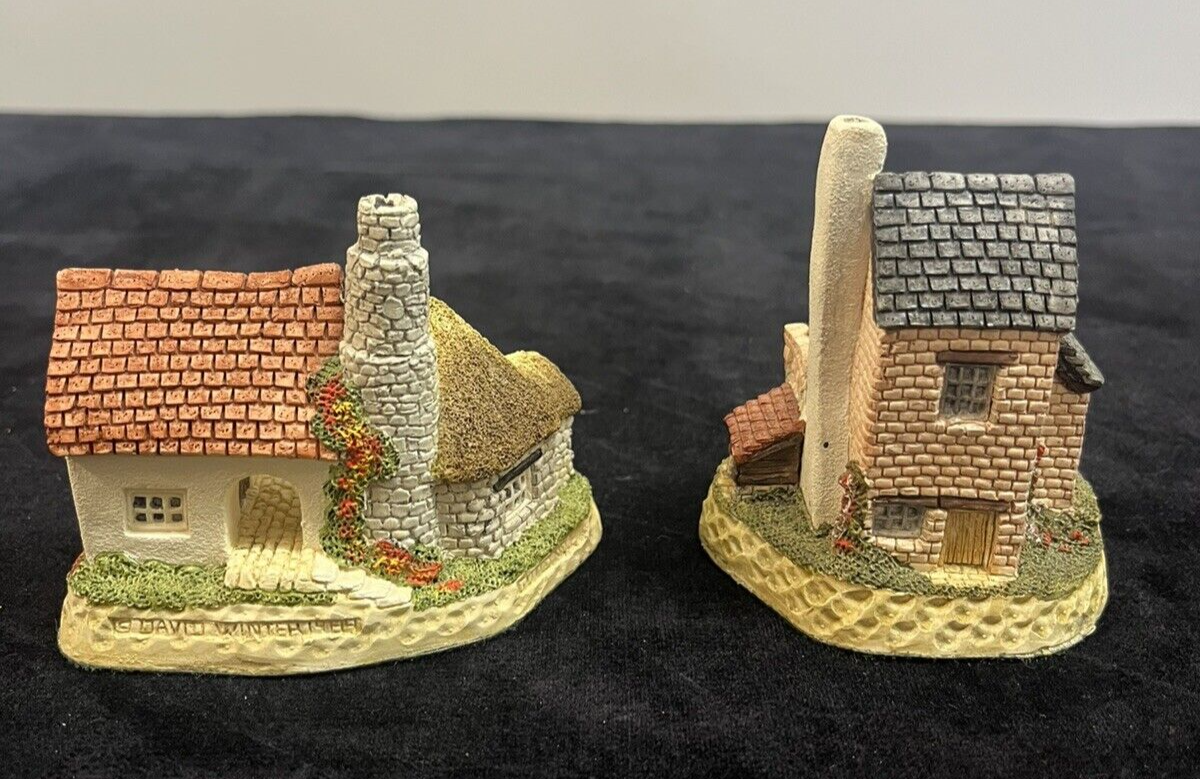 David Winter Cottages Lot Of 4: Cobbler, Hogs Head Beer, Pottery, Cartwrights