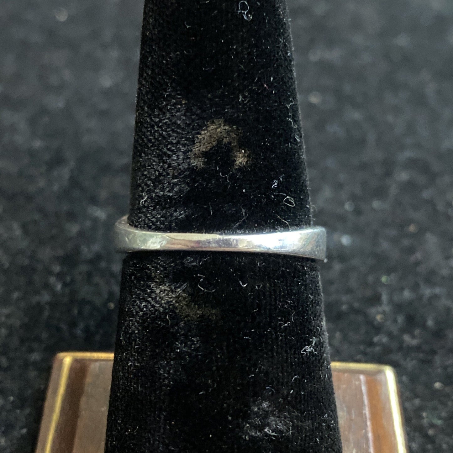 Sterling Silver 925 Ring Size 6.75 CZ Stones 2.8g