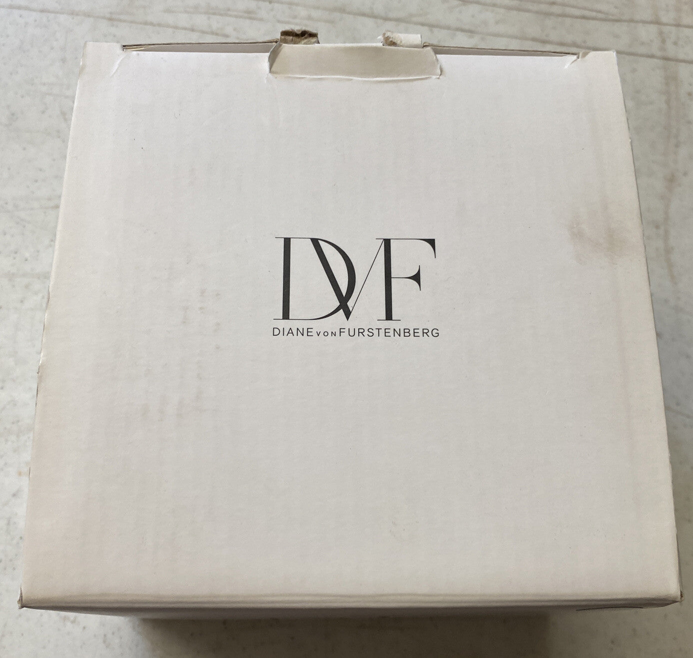 Diane Von Furstenberg Espresso Coffee Tea Cup & Saucer Set of 4 NIB BH83