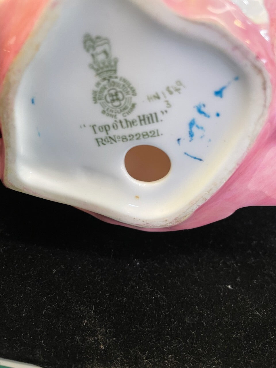 TOP O’THE HILL- HN 1849 - Vintage Royal Doulton Figurine - Retired