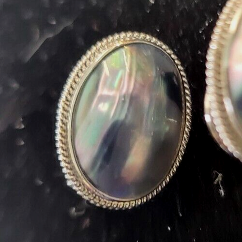 14k White Gold  Pierced  Gray Mobe  Pearl  Earrings 5.7 g  Omega back