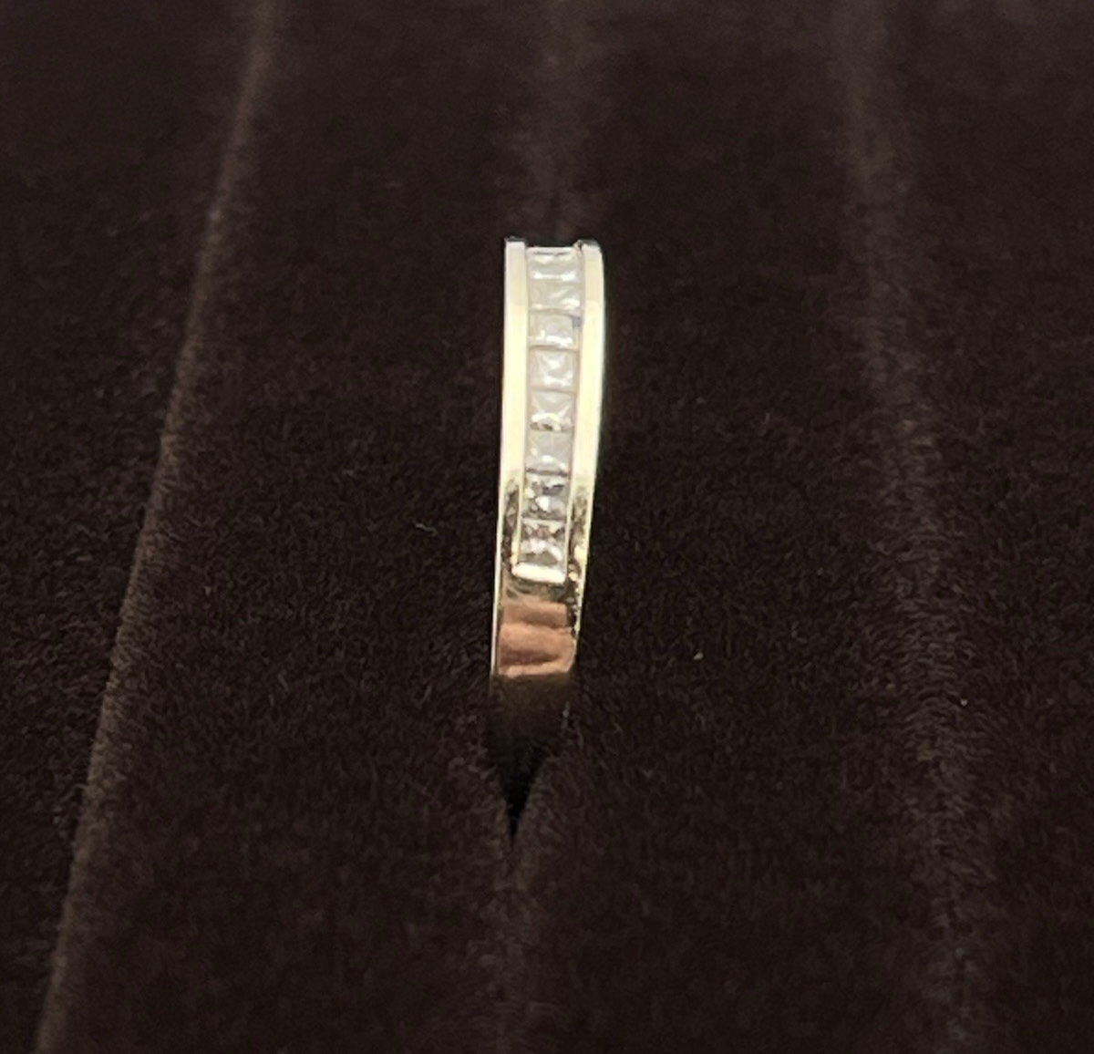 14k White Gold 15 Diamonds (.5 TCW) Band Ring 2.57g Size 7 3/8