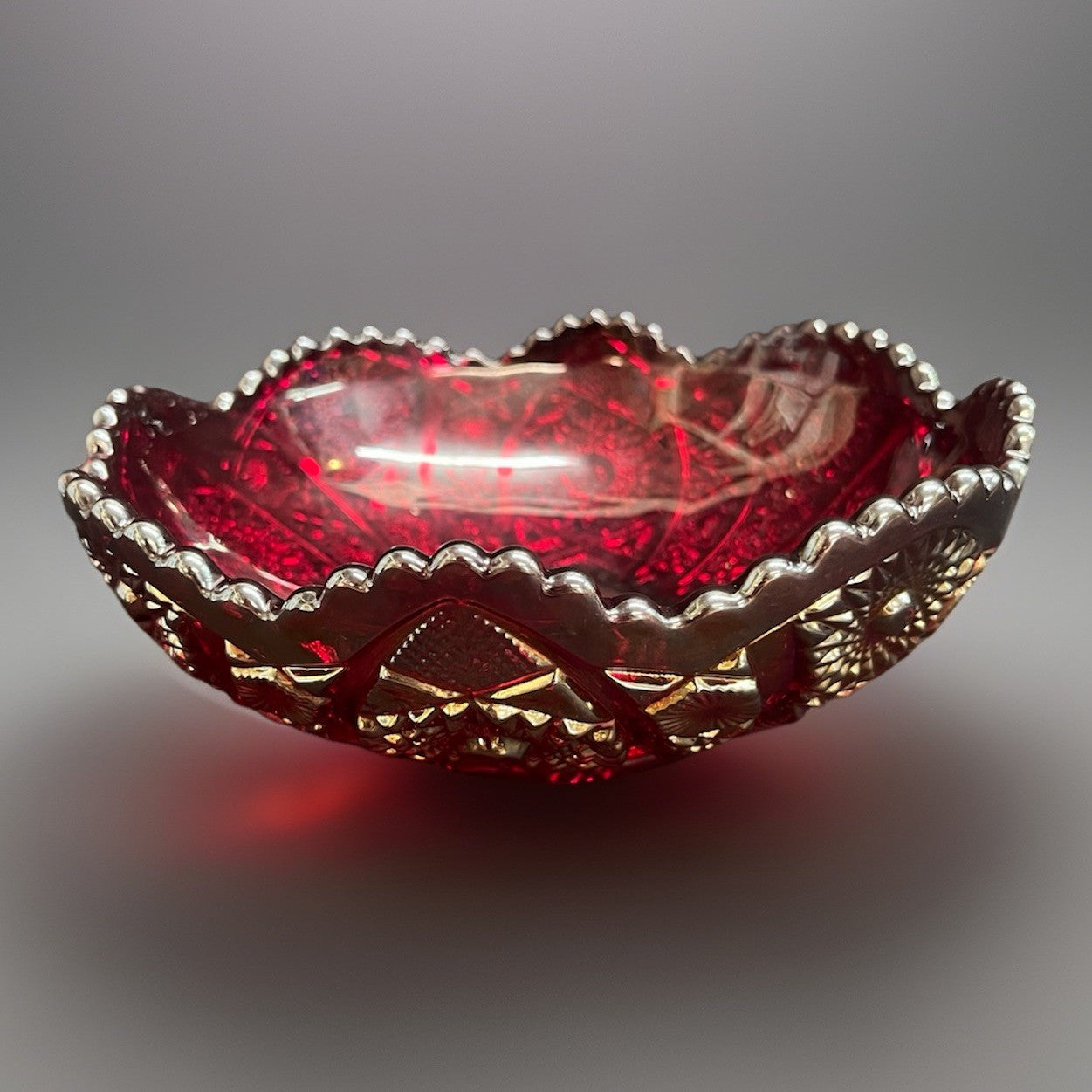 Imperial Glass OH Daisy & Button Golden Sunset Carnival Red Round Bowl 8"