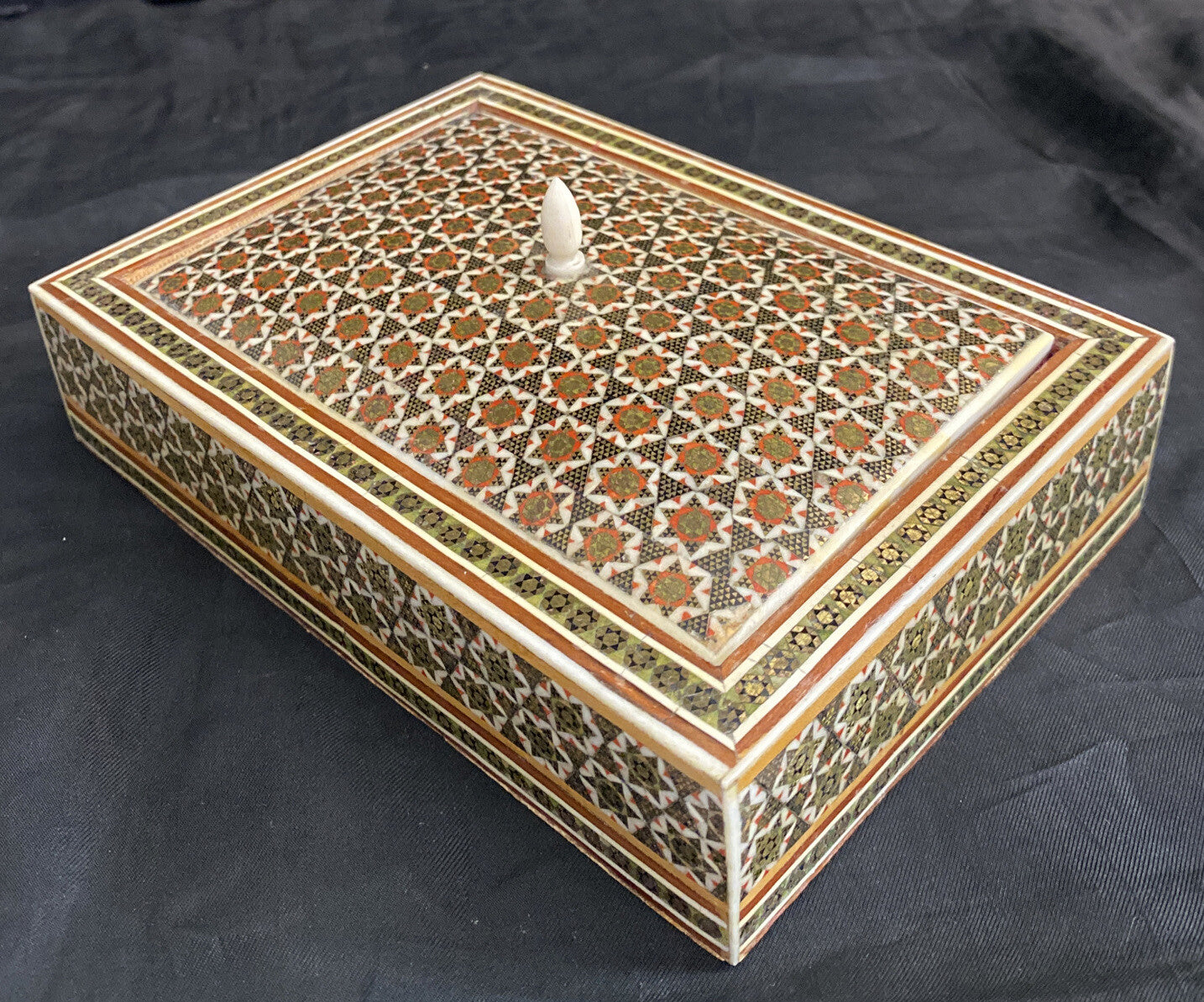 Vintage Wooden Inlaid MosaicTrinket Box BH131