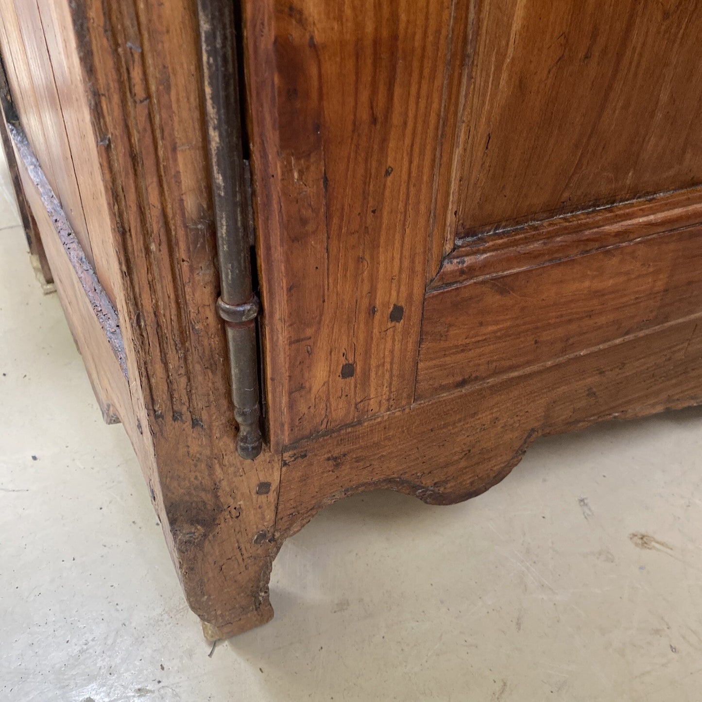 French Provincial Louis XV Inlaid Cherry Chest Commode Sideboard, 19th c. A11