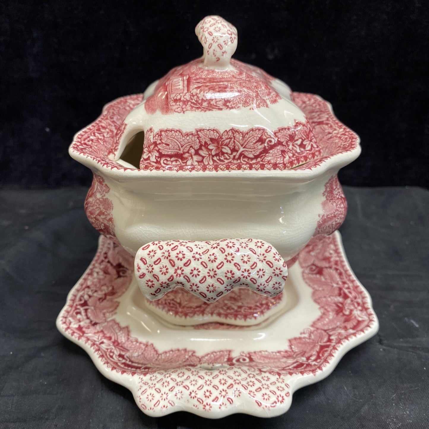 Mason's Vista Pink Small Sauce Boat with Underplate 6 1/2"