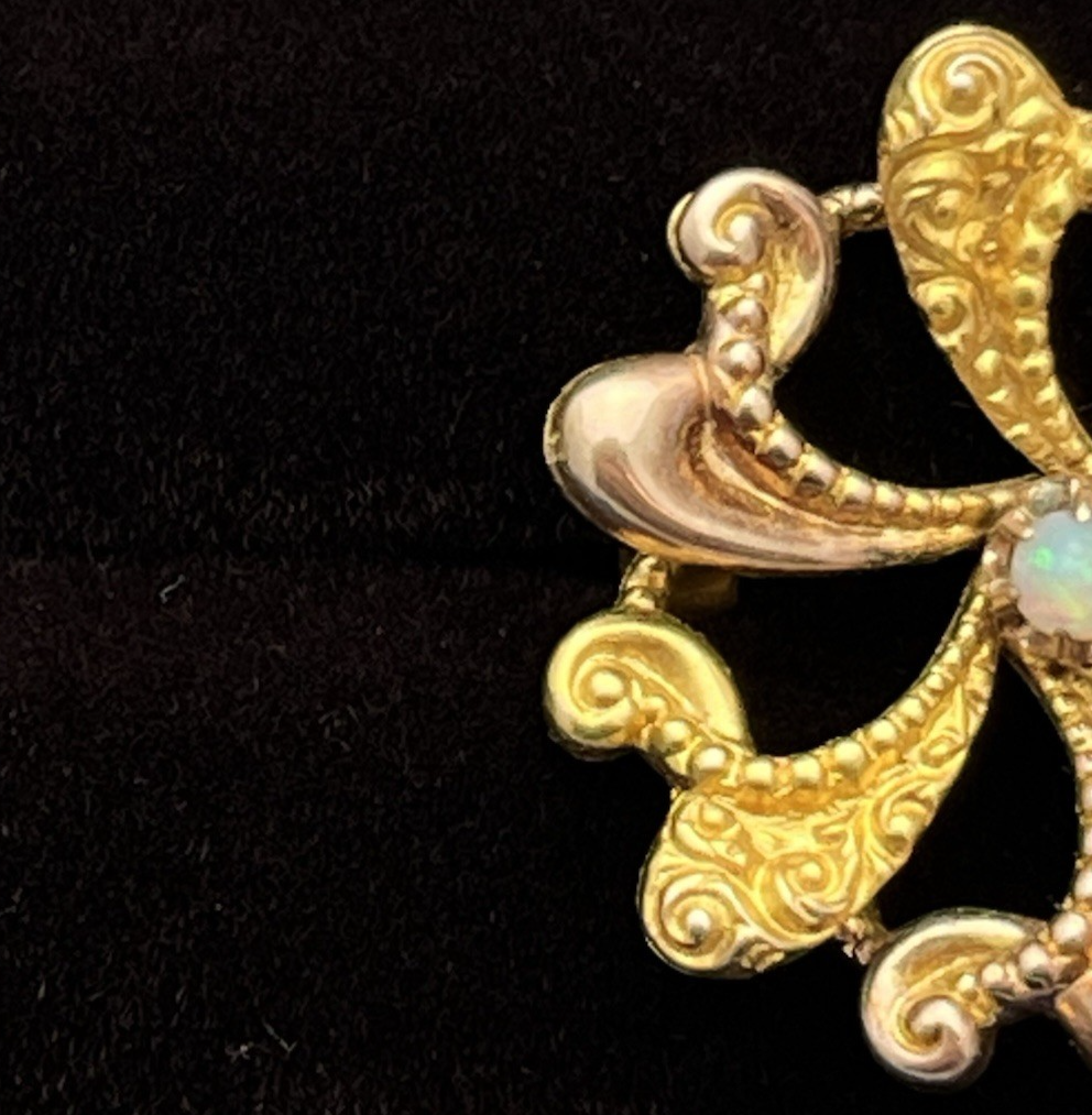 10k Two-Tone 1.83g Yellow Gold Flower Opal Center Victorian Watch Pin/Brooch