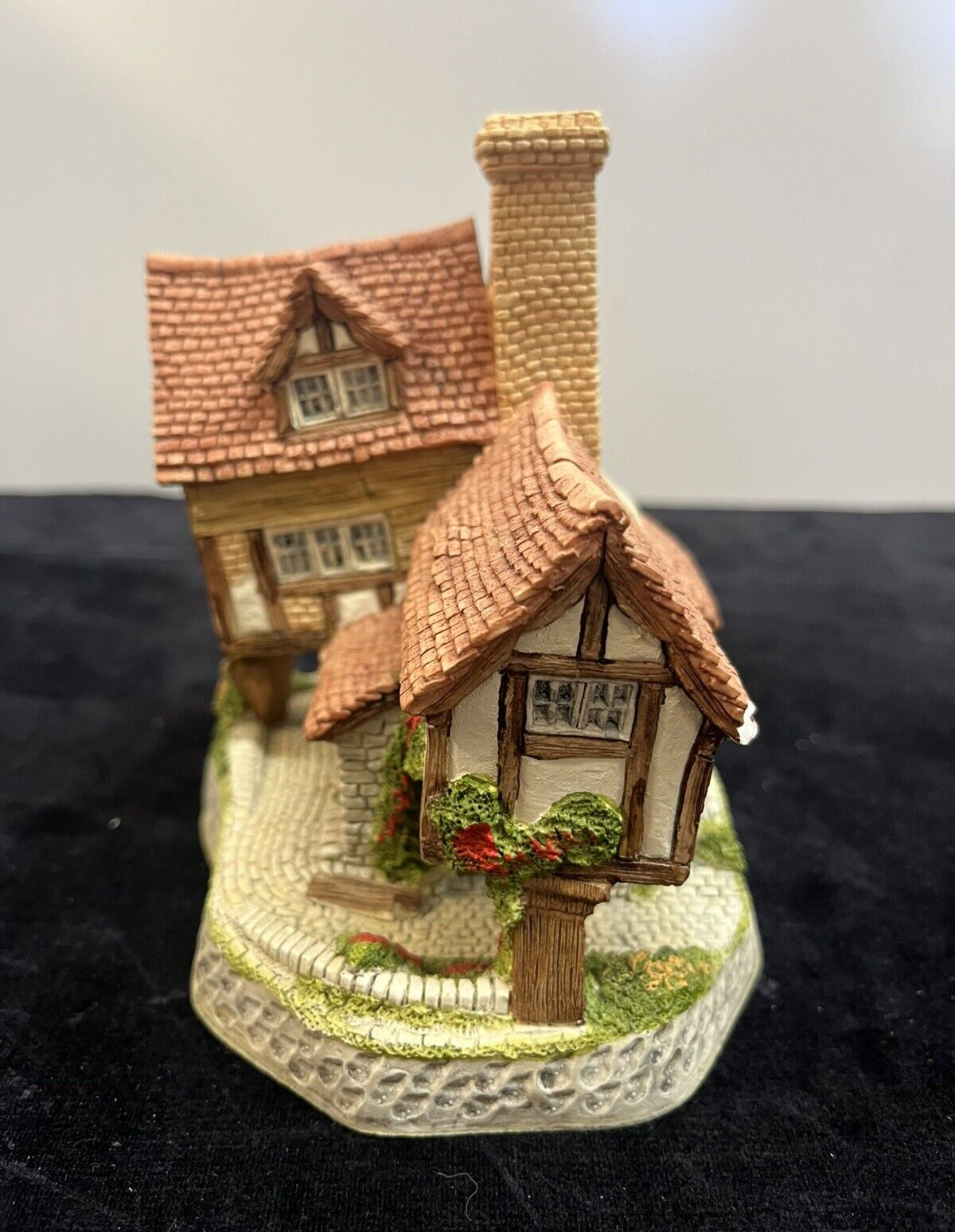 David Winter Cottages Tomfool’s Cottage 1990  Original Box & COA