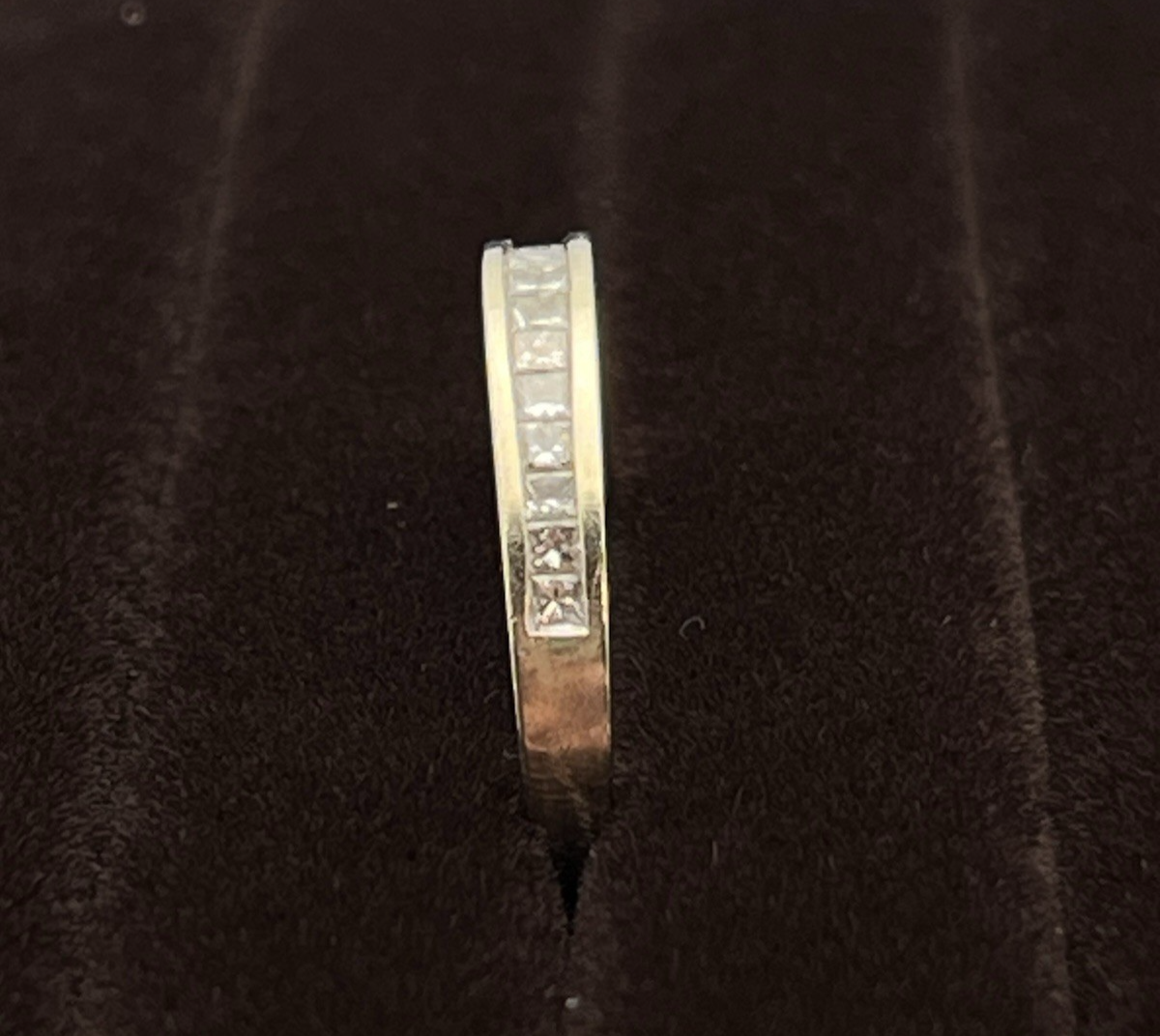 14k White Gold 15 Diamonds (.5 TCW) Band Ring 2.57g Size 7 3/8