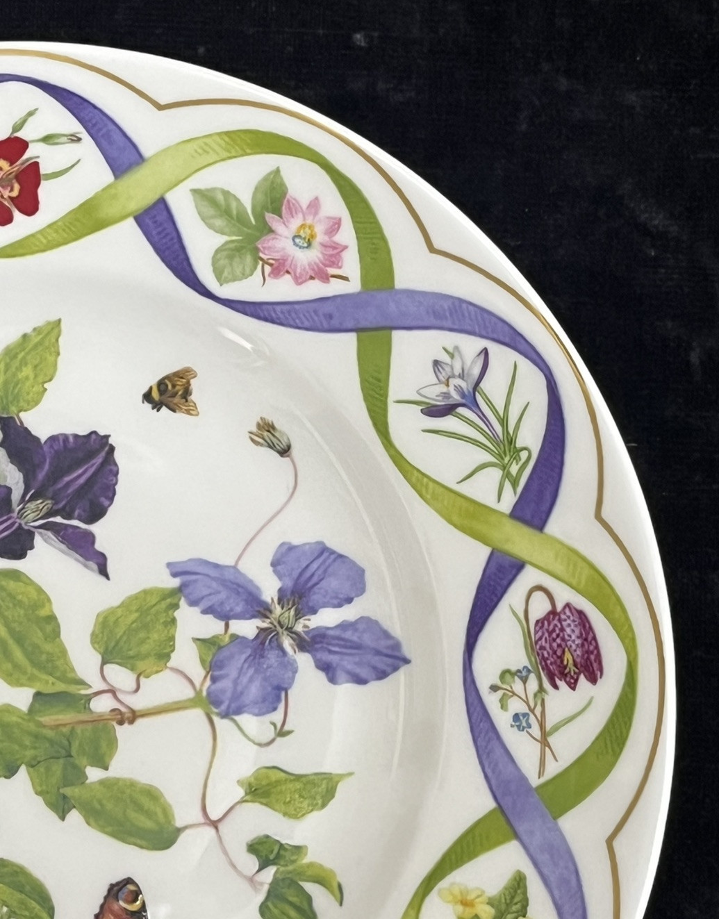 Wedgwood "The Flower Artists of Kew" Clematis Plate - 8.25"