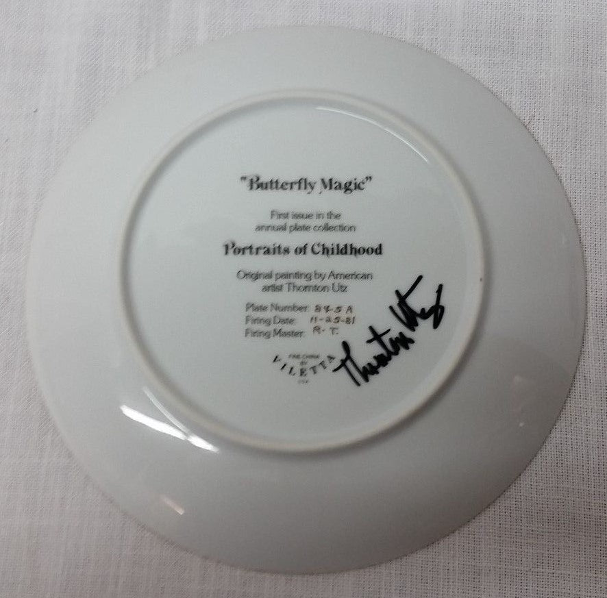 8.5'' Viletta Butterfly Magic Plate in Box w/ COA