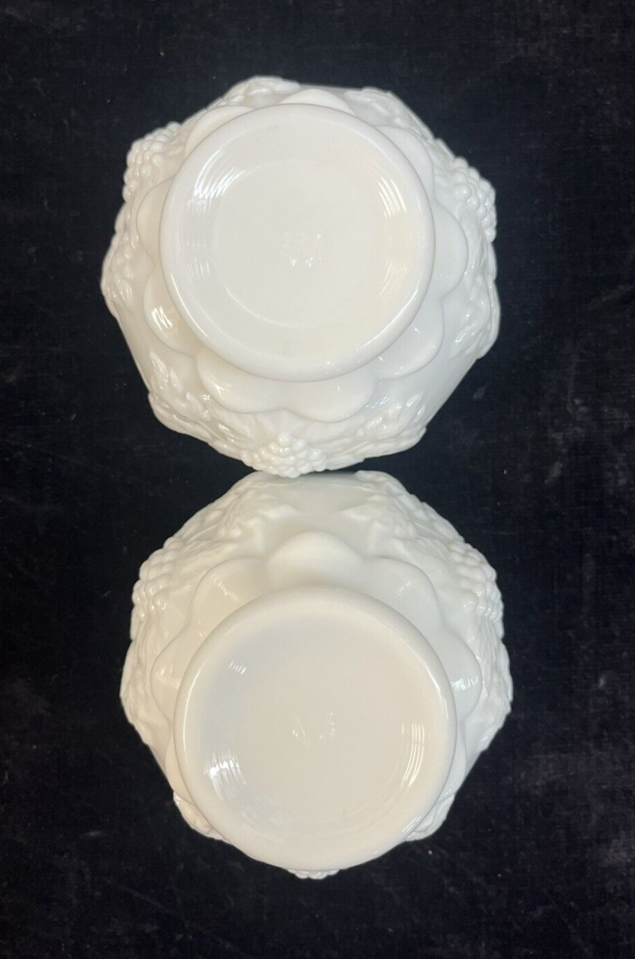 Set of 2 Westmoreland Paneled Grape Oyster Fruit Cocktail Bowls Milk Glass 2.75"
