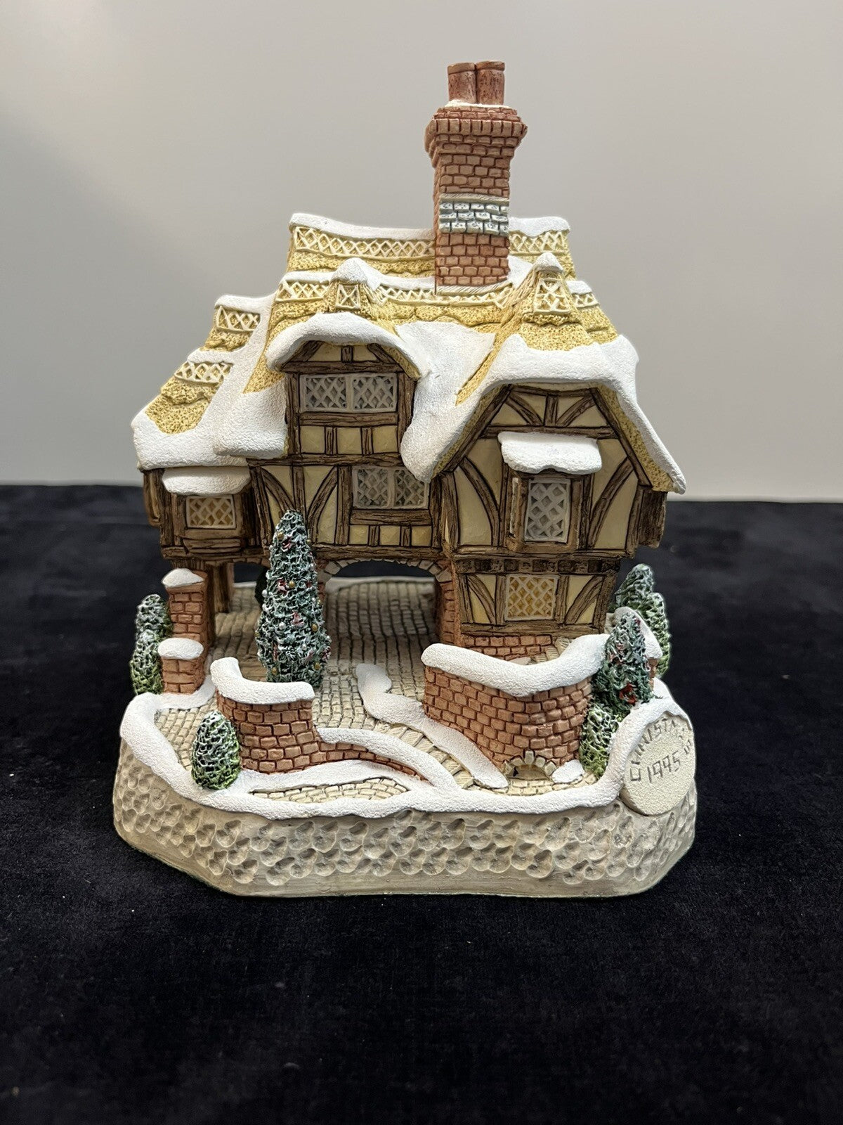 NEW David Winter "Miss Belle's Cottage" Premier 1994 Limited Edition  Box & COA
