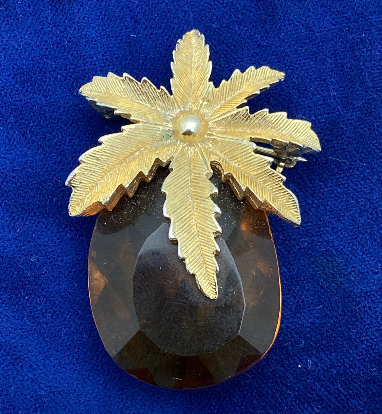 1960's Sarah Coventry "Autumn Haze" Brooch / Pendant & Clip-On Earrings