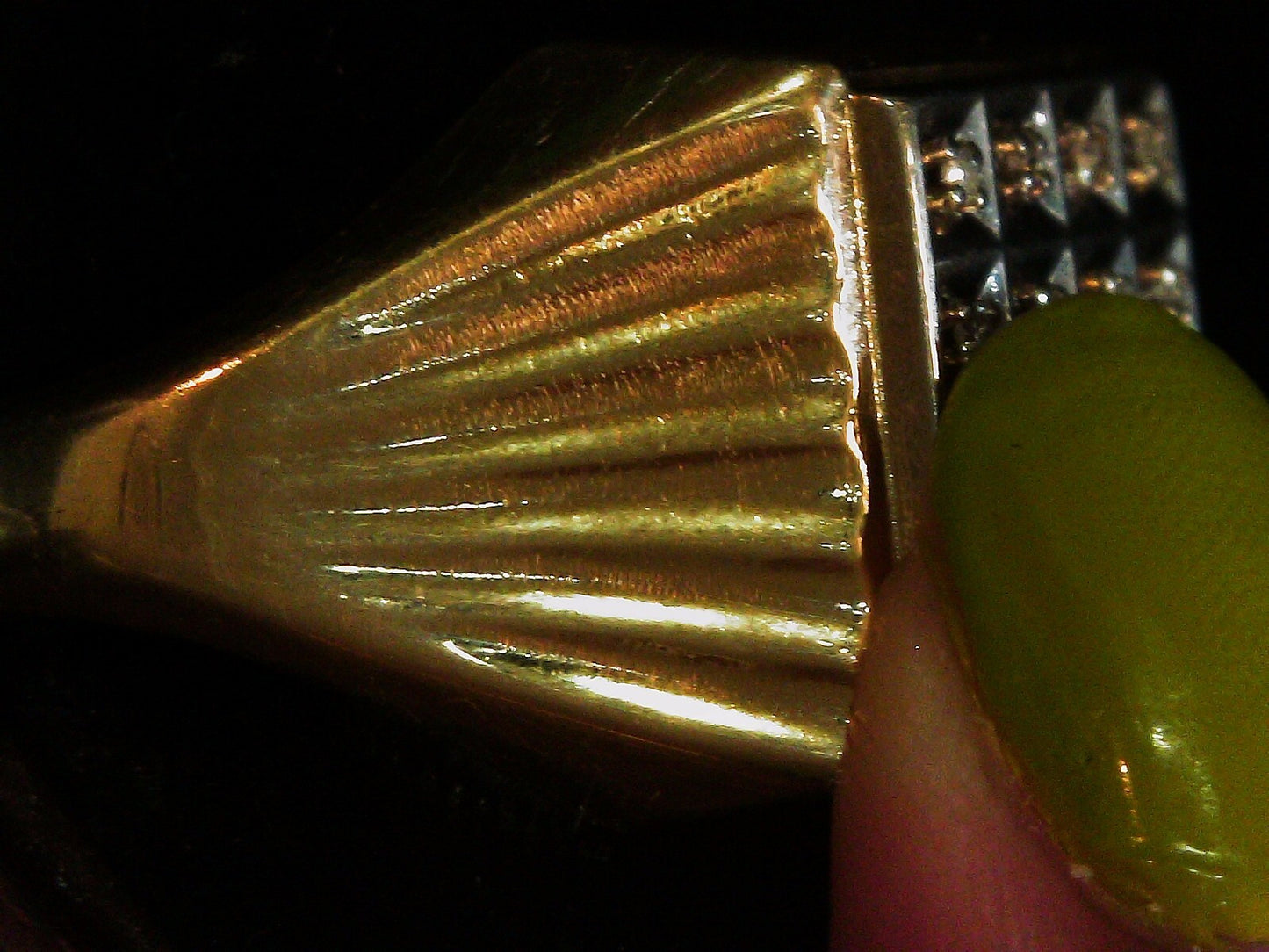 8G Men's 10k Yellow & White Gold .16cts Diamond TW Ring Size 12.25