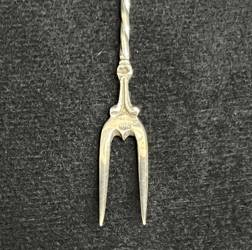 Antique Italian 5g Firenze .800 Silver Heraldic Lion Figural Olive Fork 4"