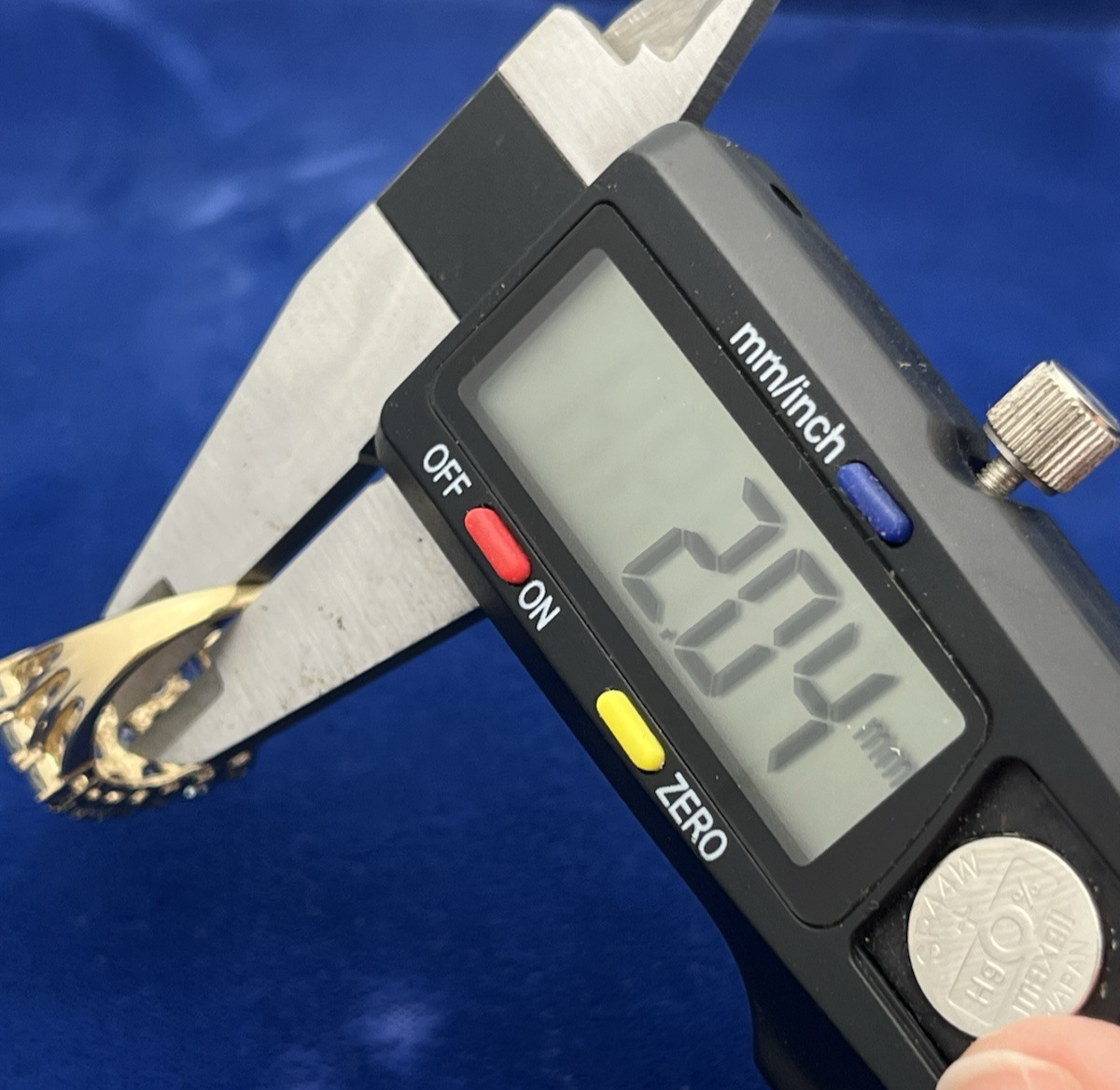 14k Yellow Gold 21 Blue Topaz Ring 5.8 g size 6.75 Thailand CID