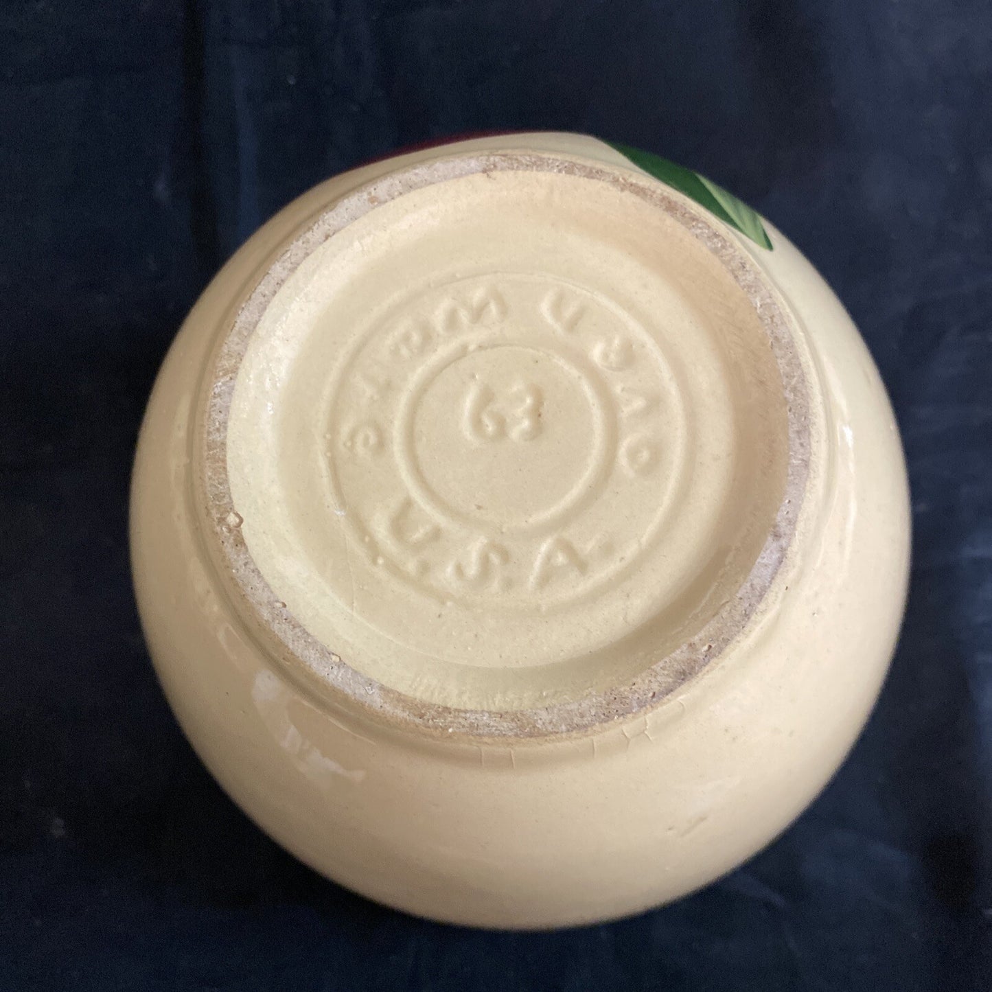 Watt Ovenware USA Apple 4 1/8" Bowl #63