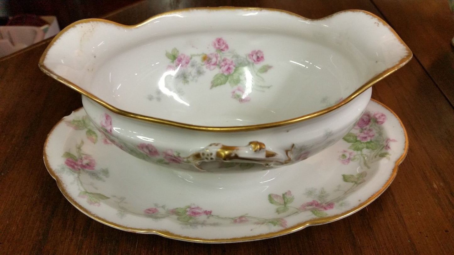 T Haviland  Gravy Boat w U Plate Pink Roses/Green Leaves/Sm Gray Flowers S161V
