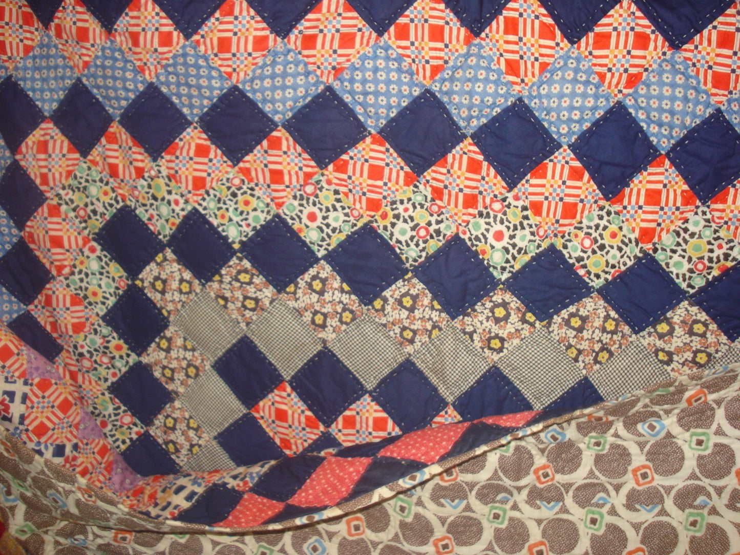 HANDSTITCHED PATCHWORK APPLIQUE DIAMOND PATTERN QUILT BEDSPREAD