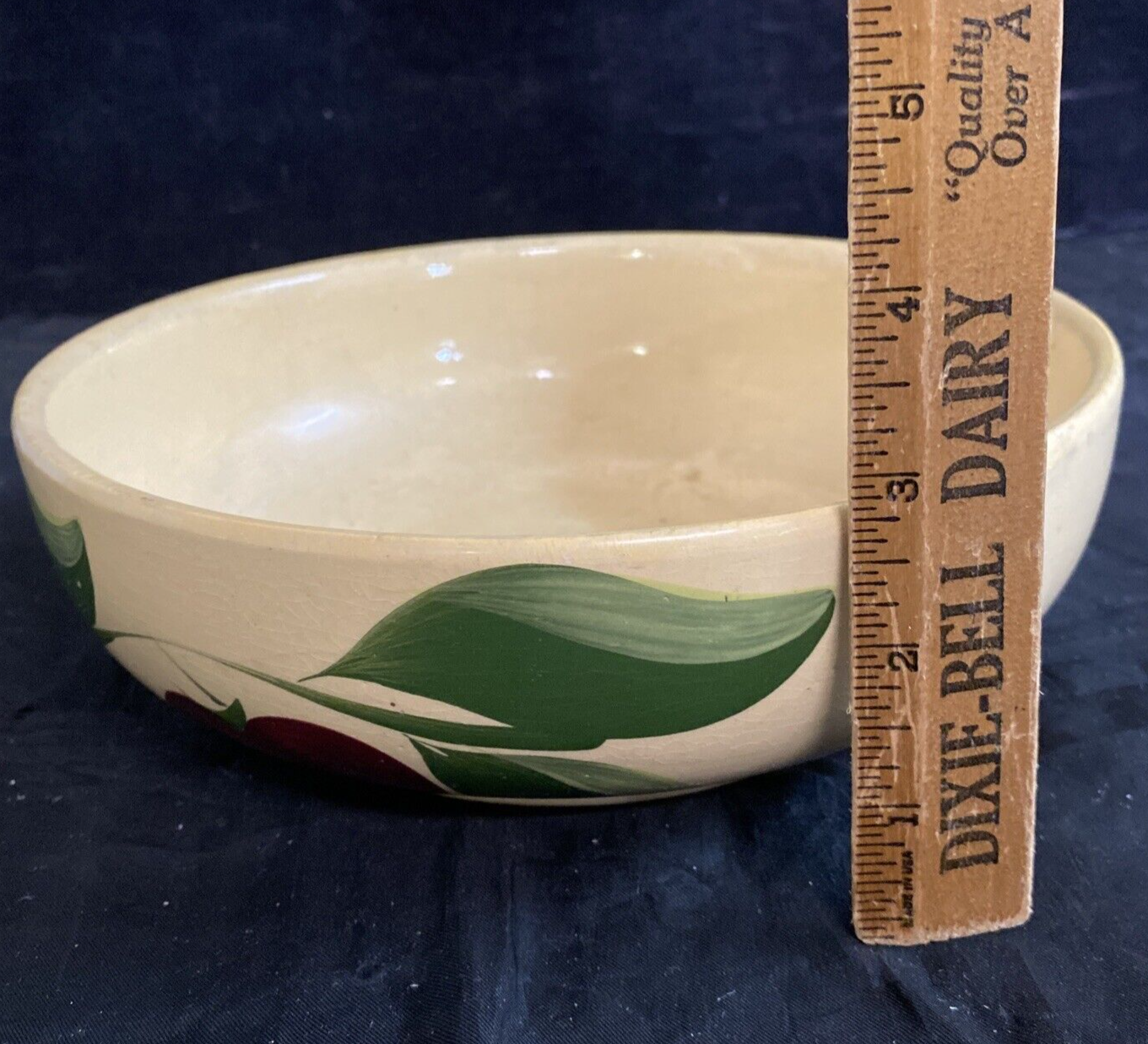 VINTAGE WATT U.S.A. 8 1/2” APPLE WIDE BOWL #96