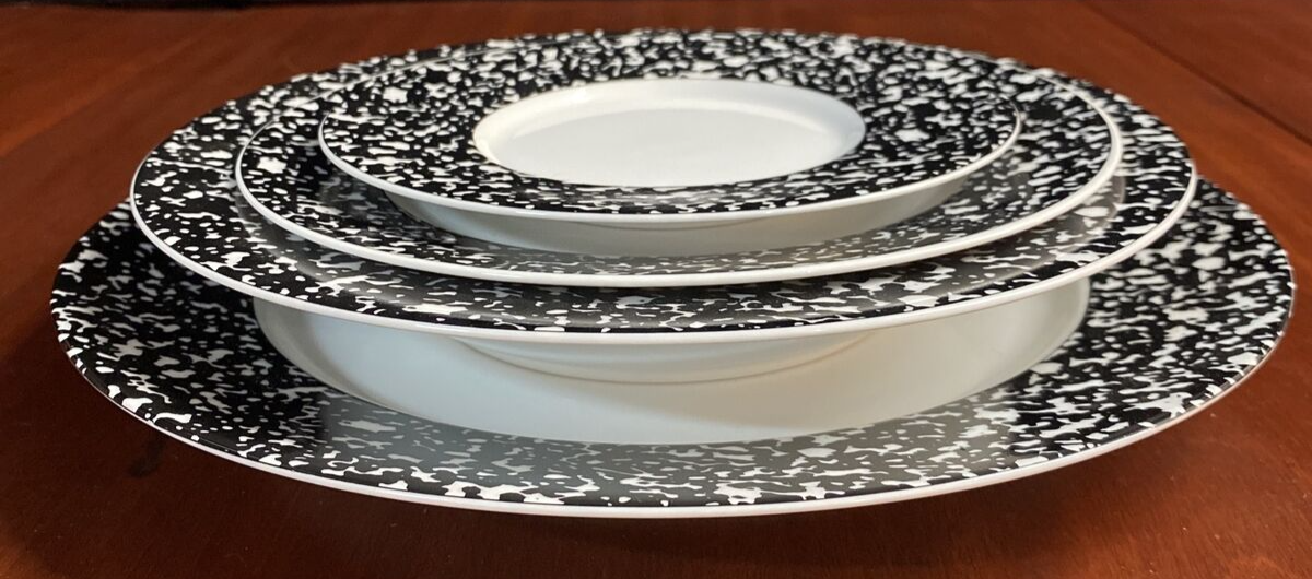 Sasaki “School House” Black & White Place Setting Dish Set Of 4