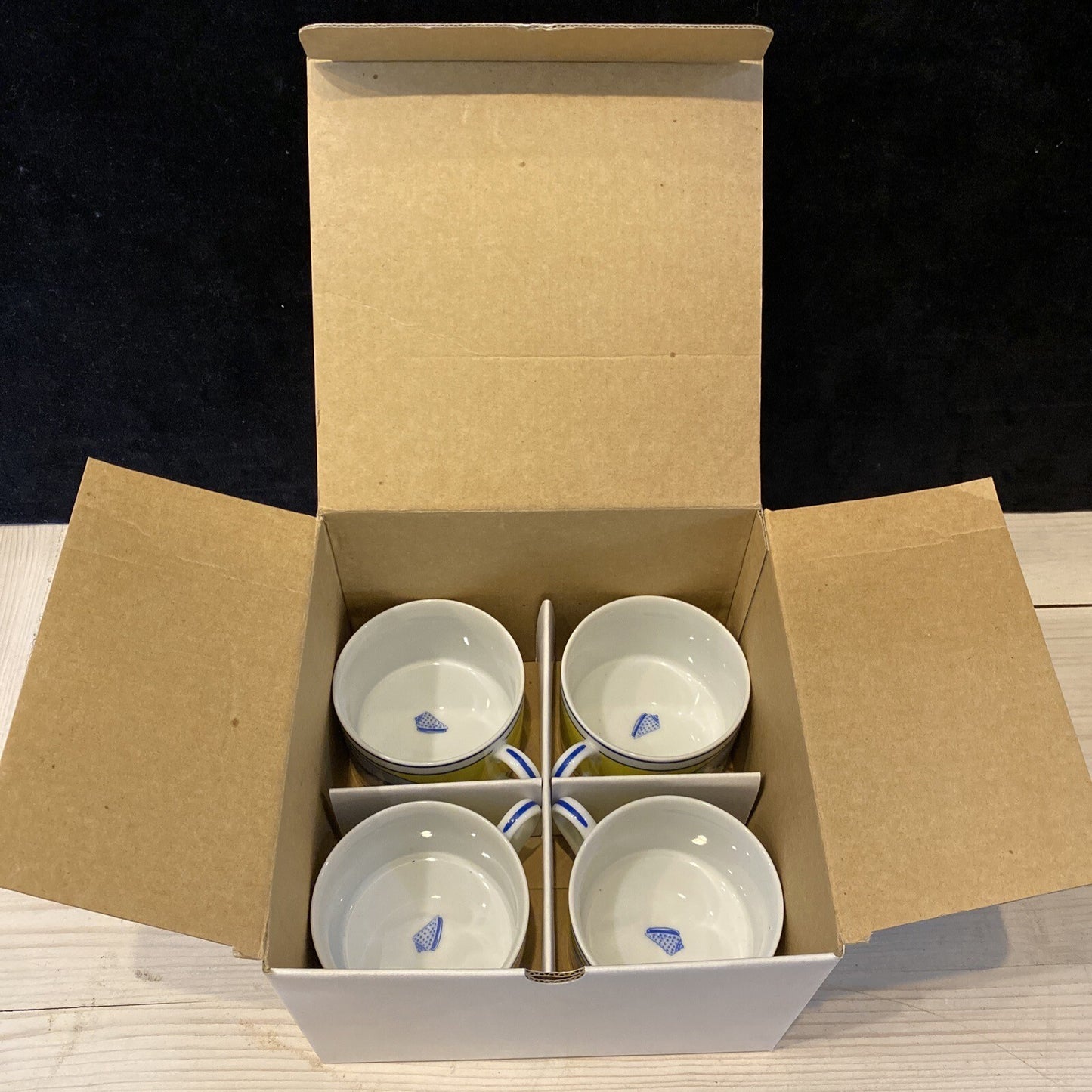 Costa Azzurra “Lynn Chase” Flat Coffee Tea Cup & Saucer  Beach