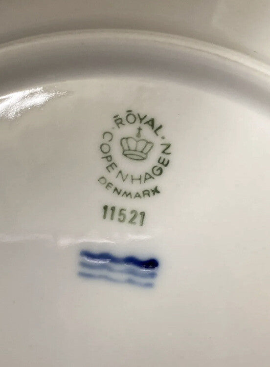 Royal Copenhagen “White Fan” Lidded Serving Dish Sauce Soup Tureen