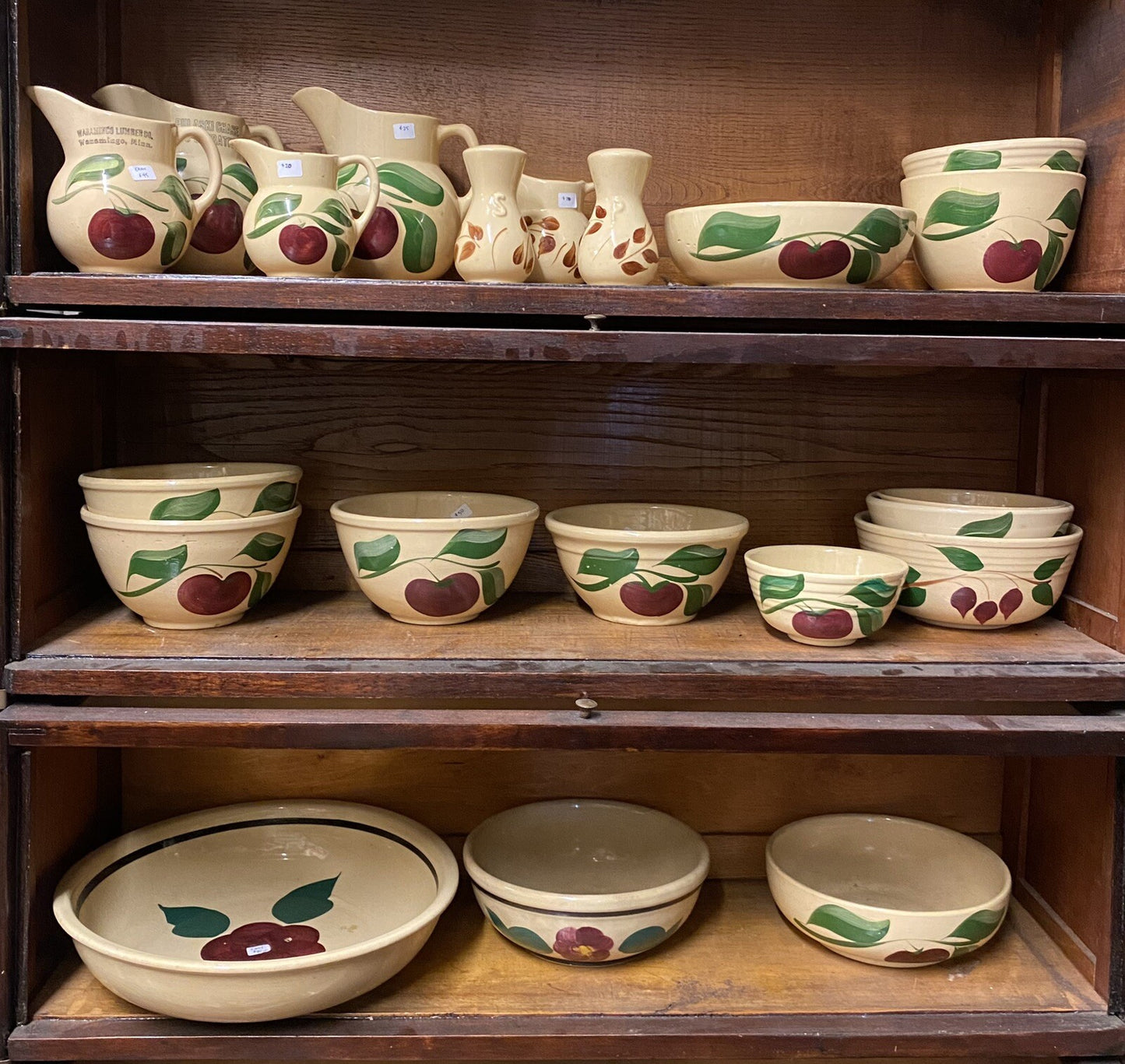 Watt Ware USA Apple 7 1/4" Bowl #7 Farmer's Co-Op Cry. Ass'n.