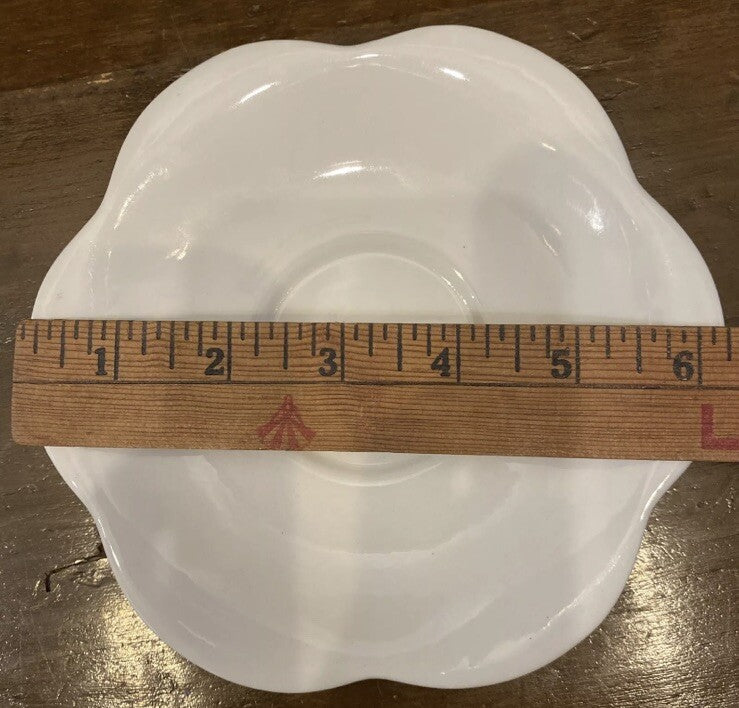 Maryse Boxer White Flower Petal Cup & Saucer Set of 4