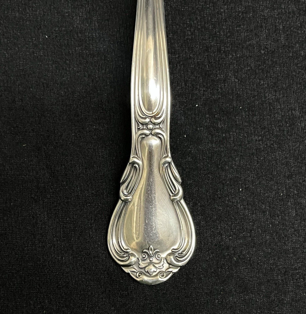 Chantilly by Gorham 71.1g Sterling Silver Solid Gravy Ladle 6 3/4"