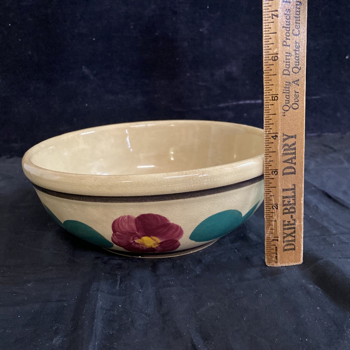 VINTAGE WATT WARE U.S.A. 8 3/4” FLORAL WIDE BOWL