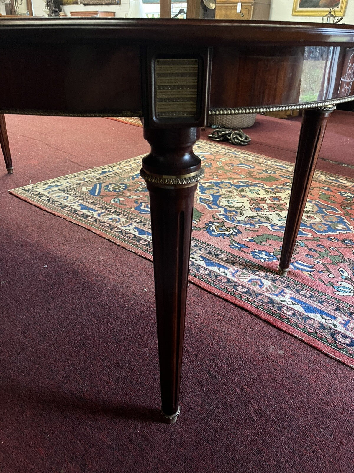 French Louis XVI Style Mahogany 44” Round High Gloss Dining Table w/ 2 Leaves