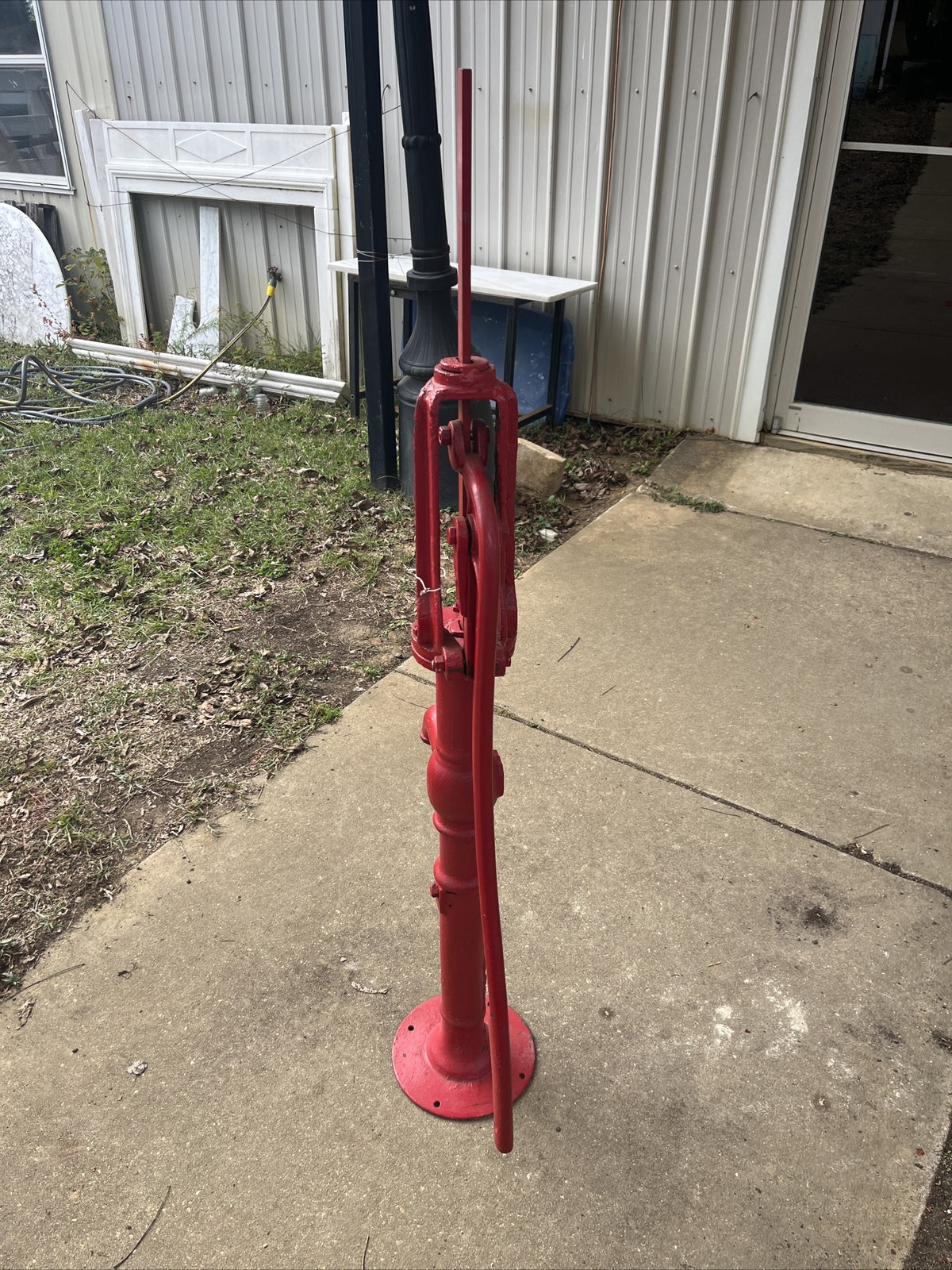 Vintage Red Challenge Co Batavia ILL Cast Iron Antique Hand Water Well Pump