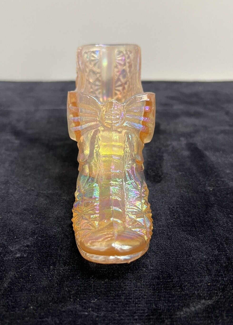 Boyd Iridescent Pink Glass Daisy Pattern Slipper with Bow 6" in Length