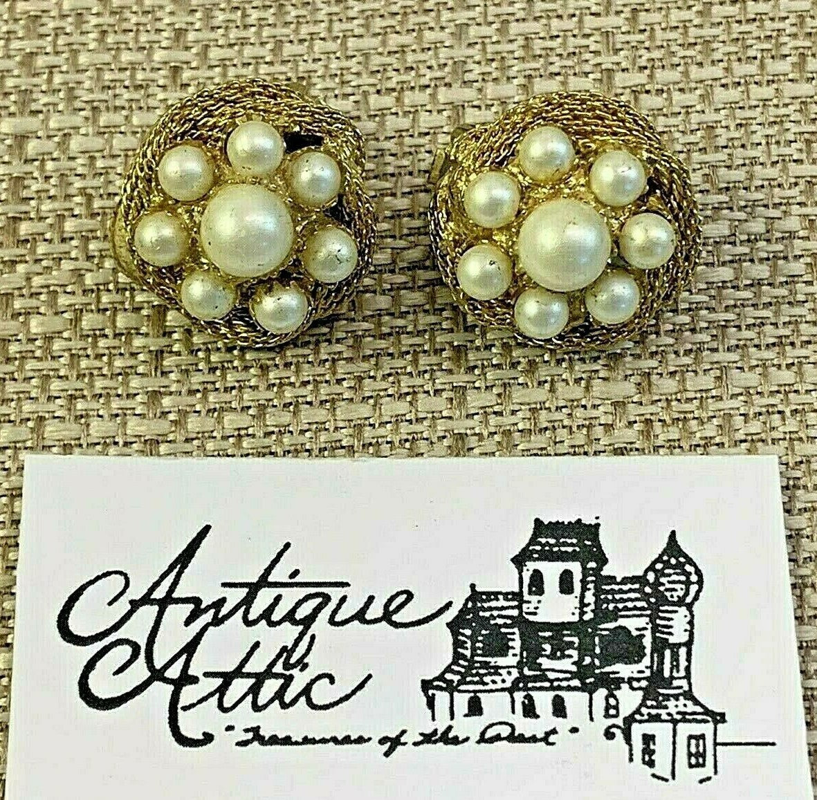 Vintage Pat Pending Round Goldtone Lined Beads Faux Pearl Circles Clip Earrings