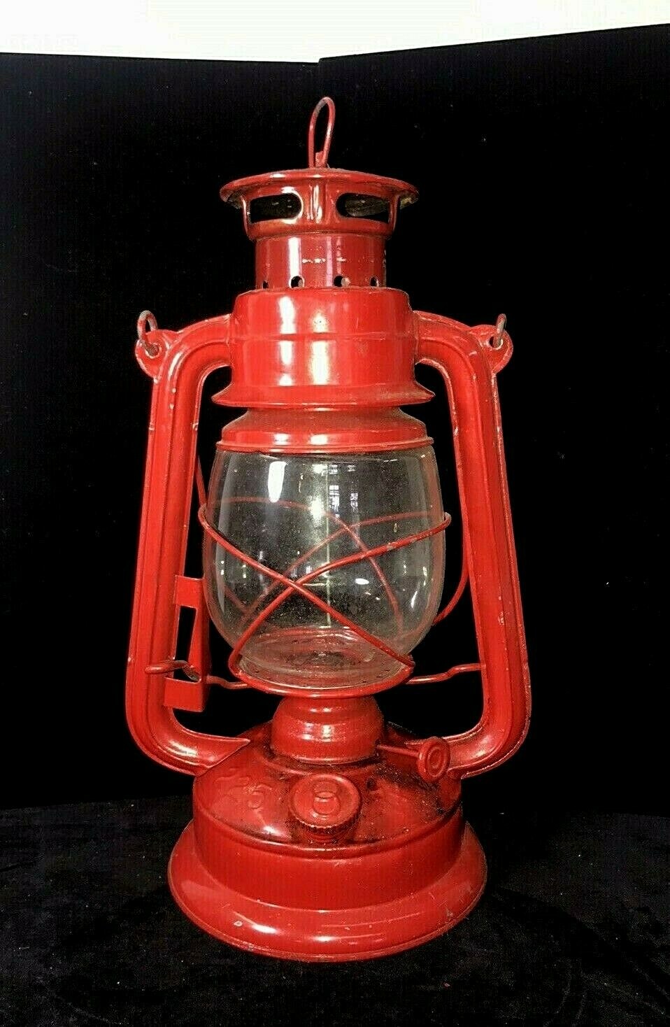 Red Oil Lamp Hurricane Lantern  225