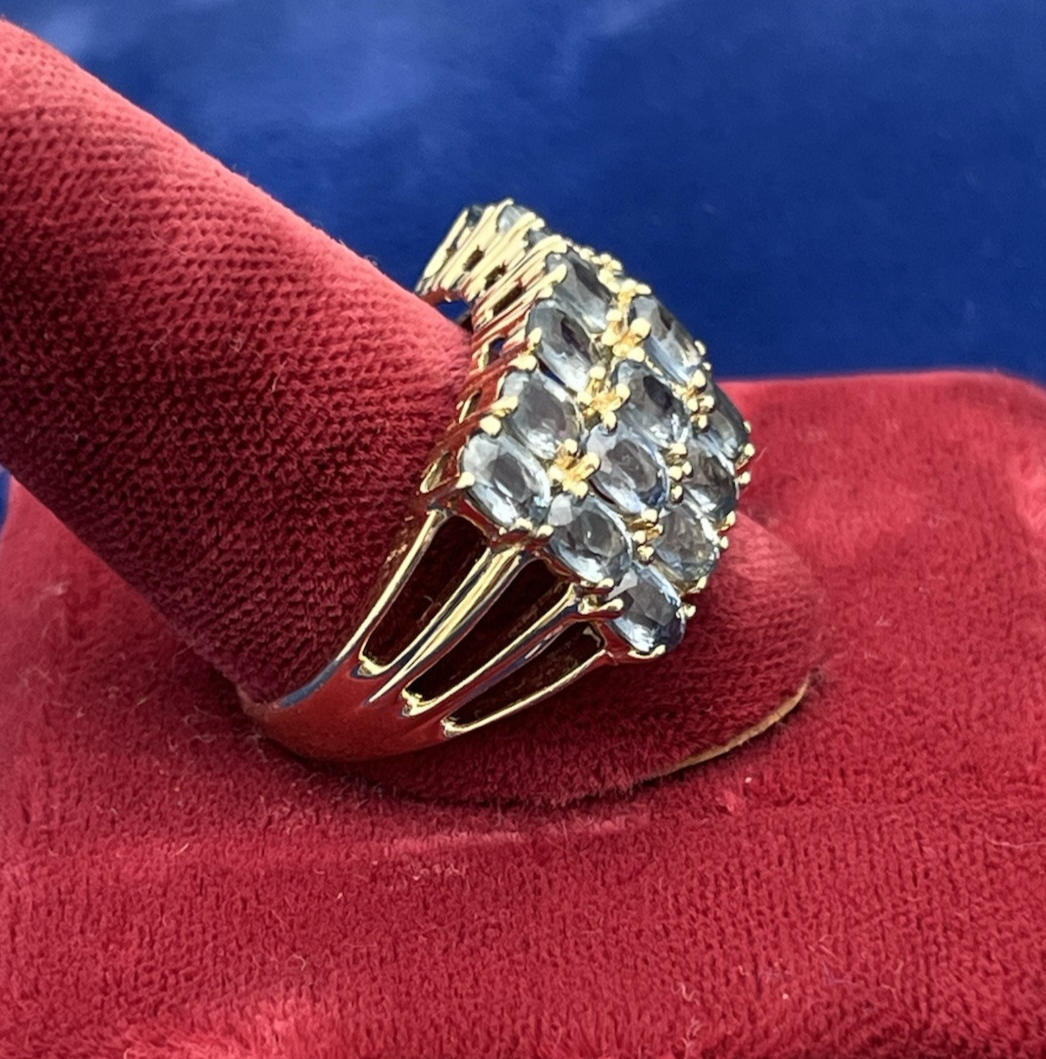 14k Yellow Gold 21 Blue Topaz Ring 5.8 g size 6.75 Thailand CID