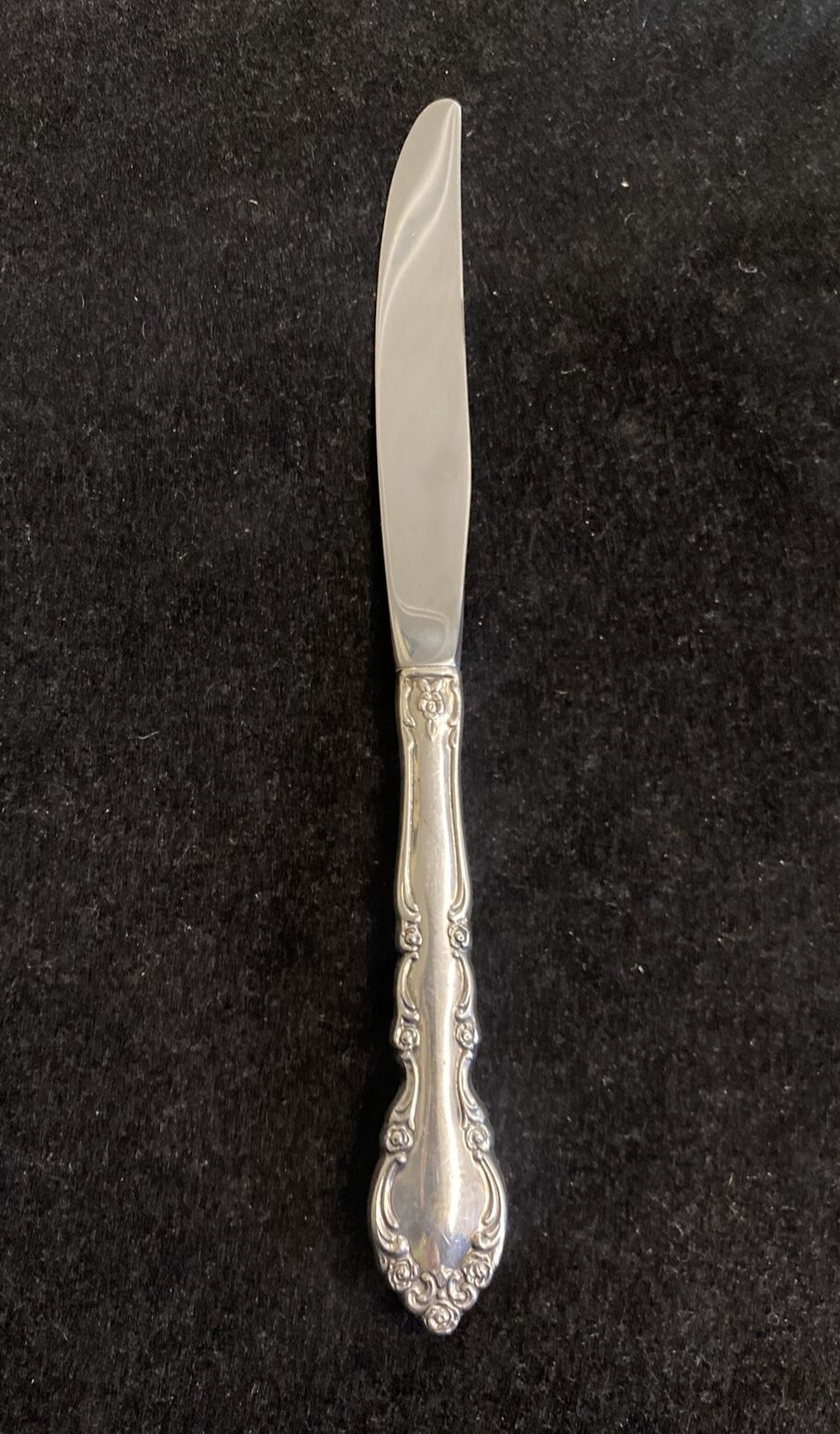 Sterling Heirloom Grandeur Pattern by Oneida 9" Dinner Knife 4 Avail