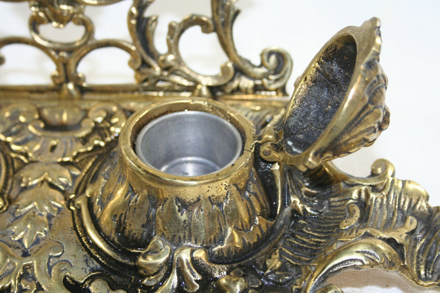 Antique Brass Desk Set 2 Ink Wells w Hinged Lids all works fine  13.5" wide