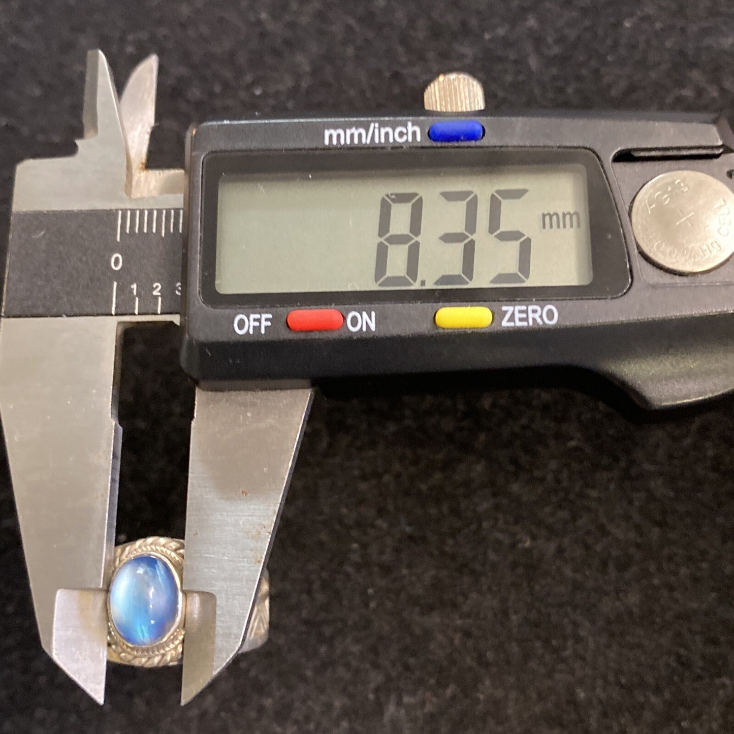 Sterling Silver 925 Blue Glass Stone Geometric Pattern Ring Sz 8.5 6.7g JM15